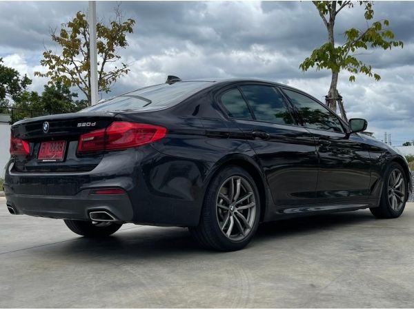 2019 BMW SERIES5 520D M SPORT 2.0 AUTO สีดำ ดีเซล รูปที่ 1